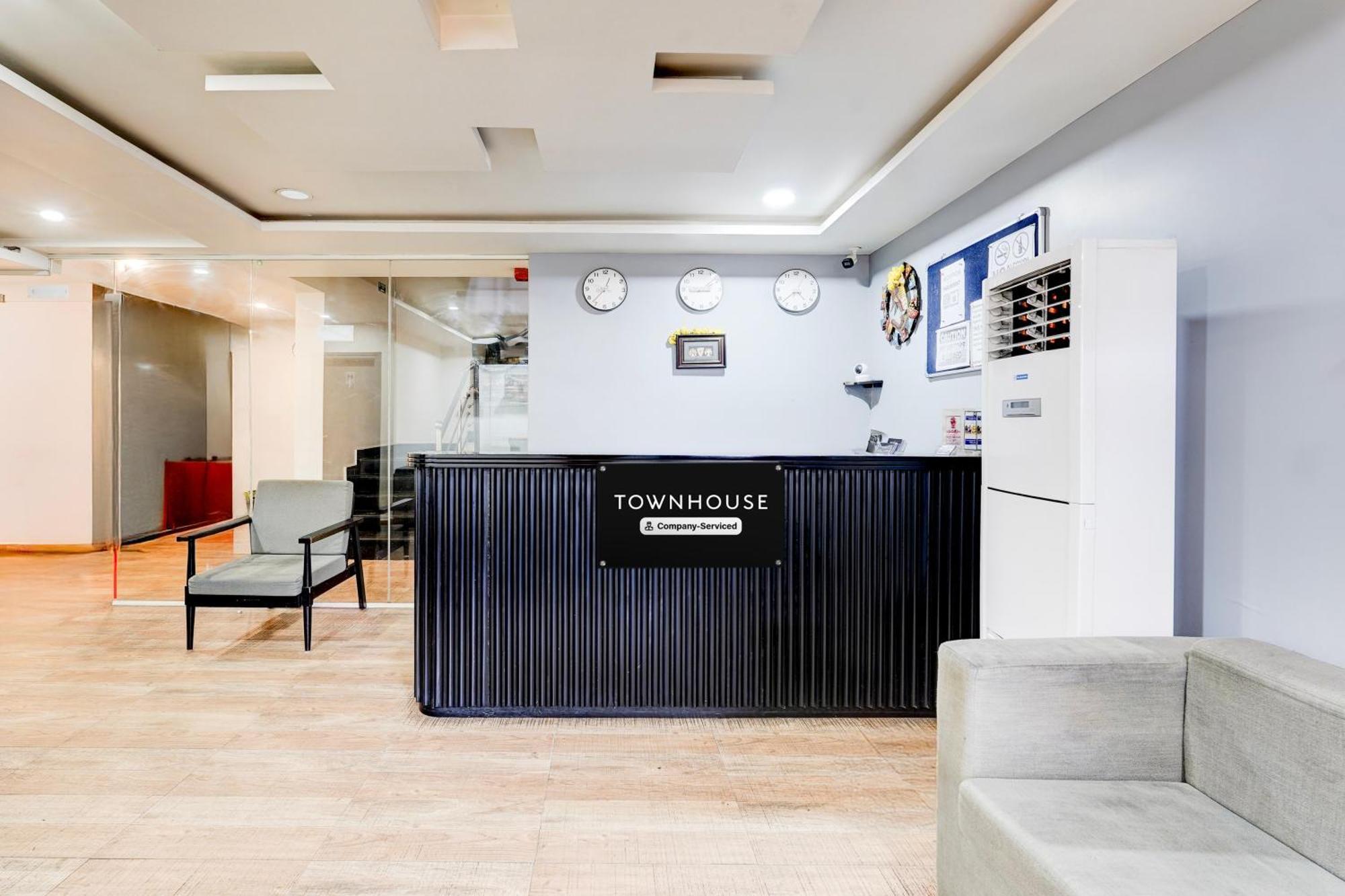 Super Townhouse Tirupati Hotel Luaran gambar