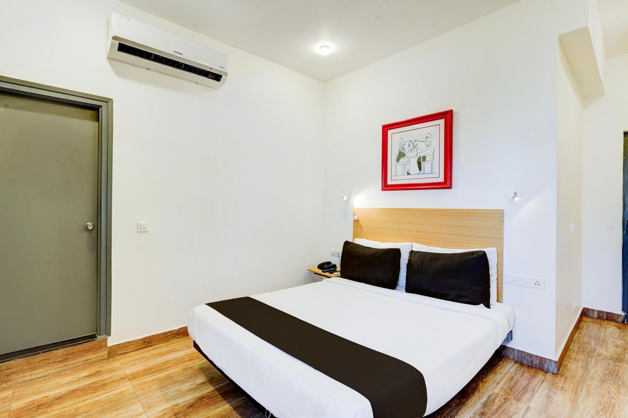 Super Townhouse Tirupati Hotel Luaran gambar