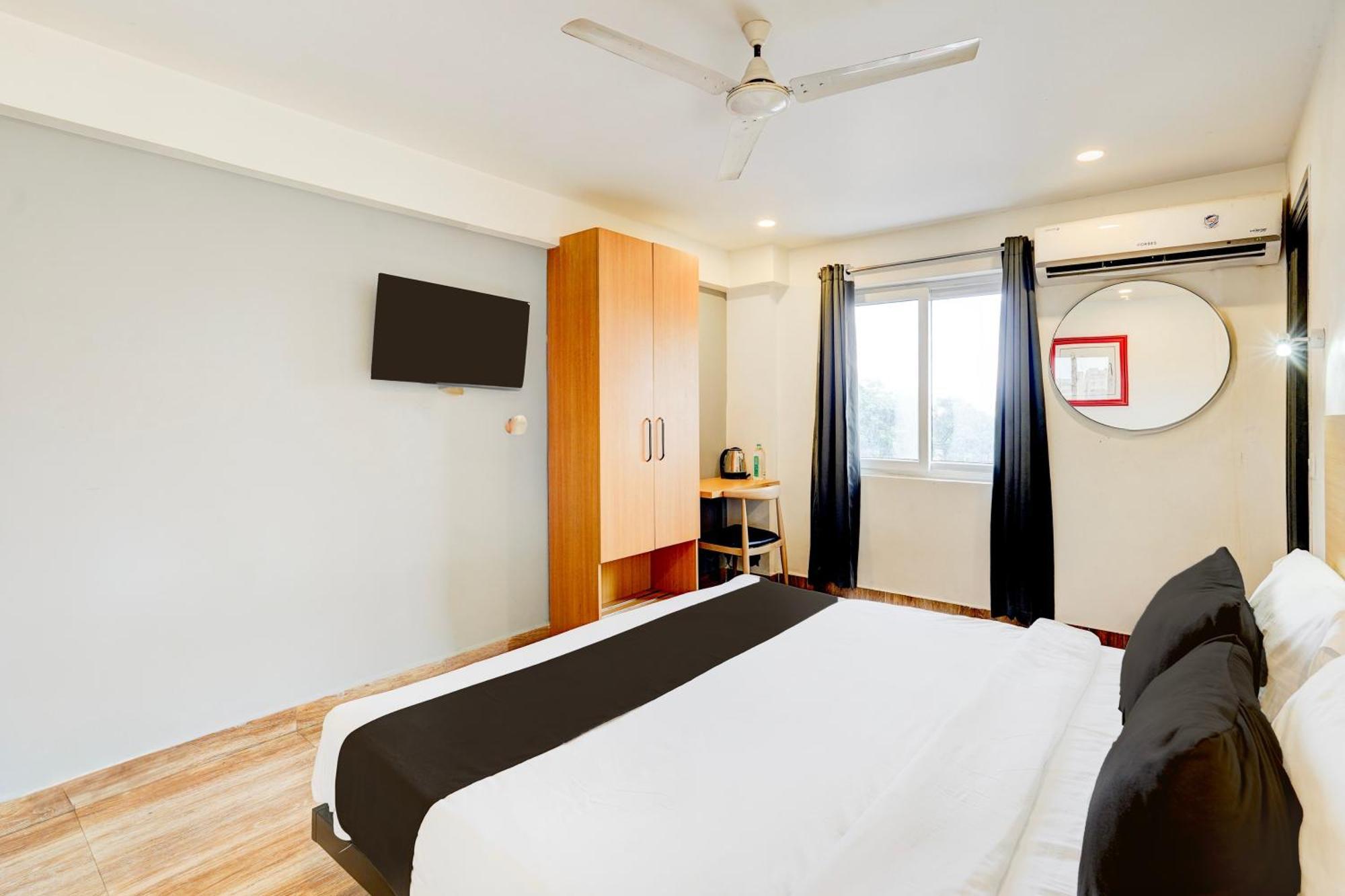 Super Townhouse Tirupati Hotel Luaran gambar